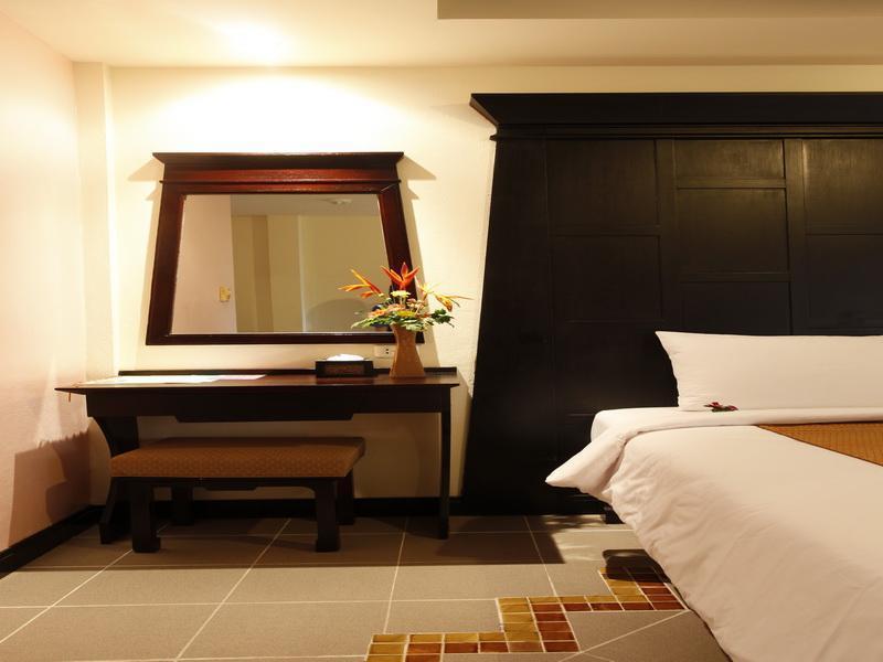 Patong Cottage Resort Экстерьер фото