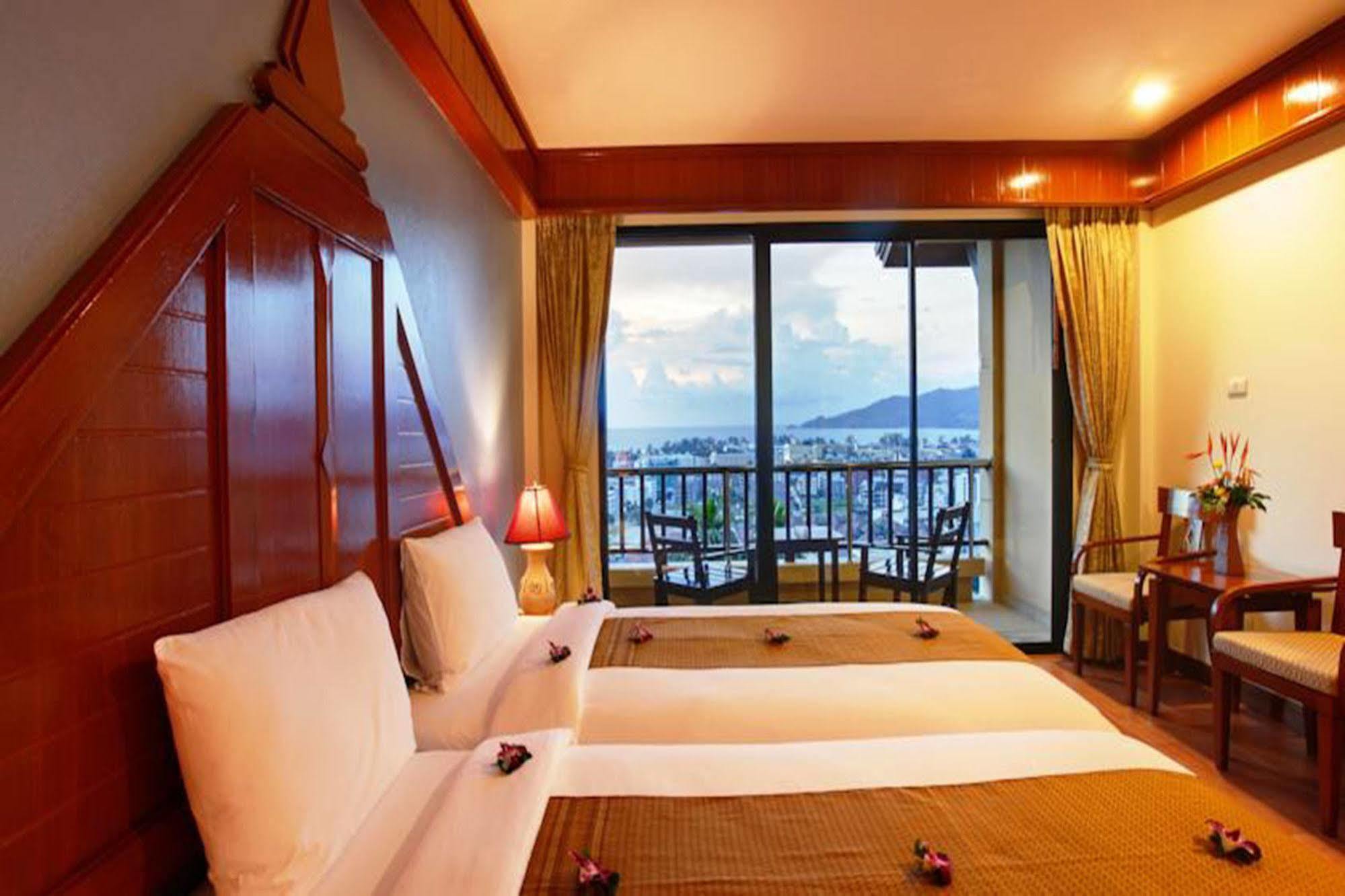 Patong Cottage Resort Экстерьер фото